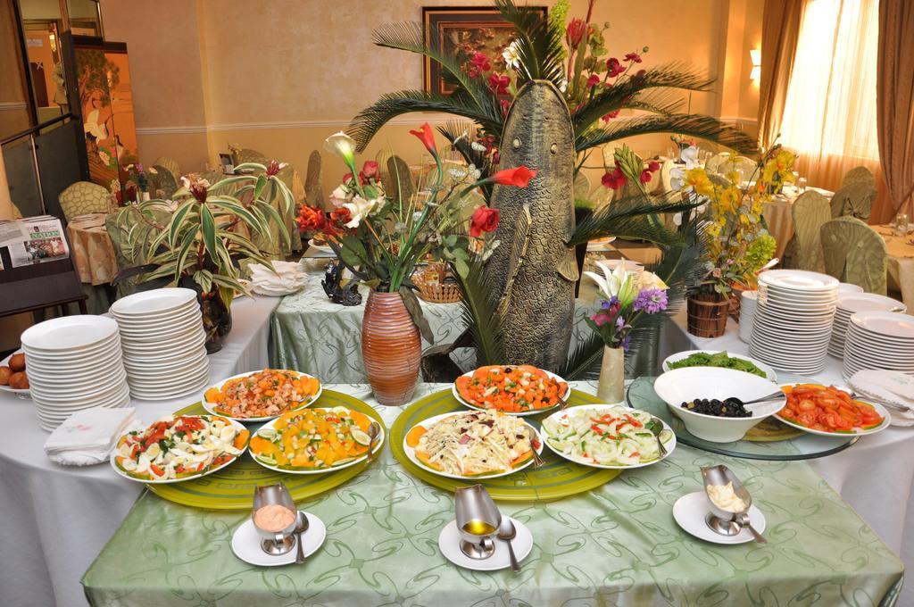 Chelsea Hotel Abuja Extérieur photo