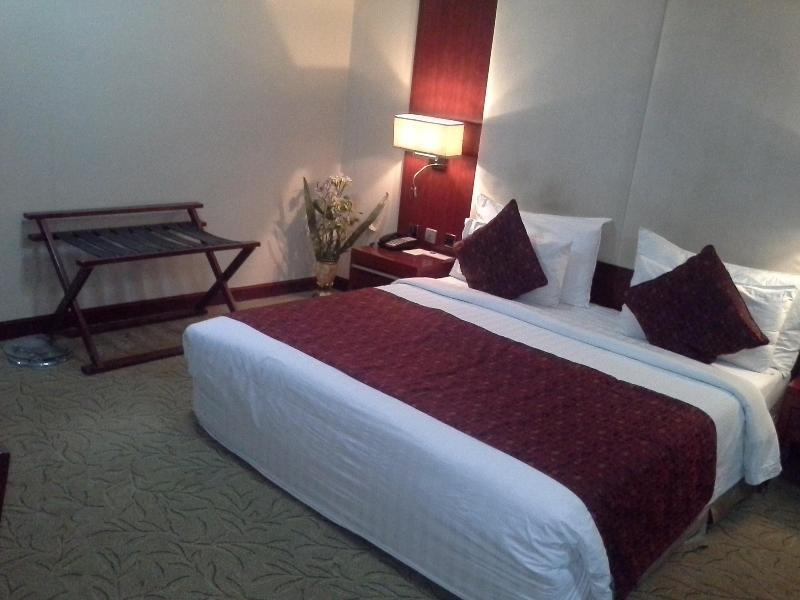 Chelsea Hotel Abuja Extérieur photo